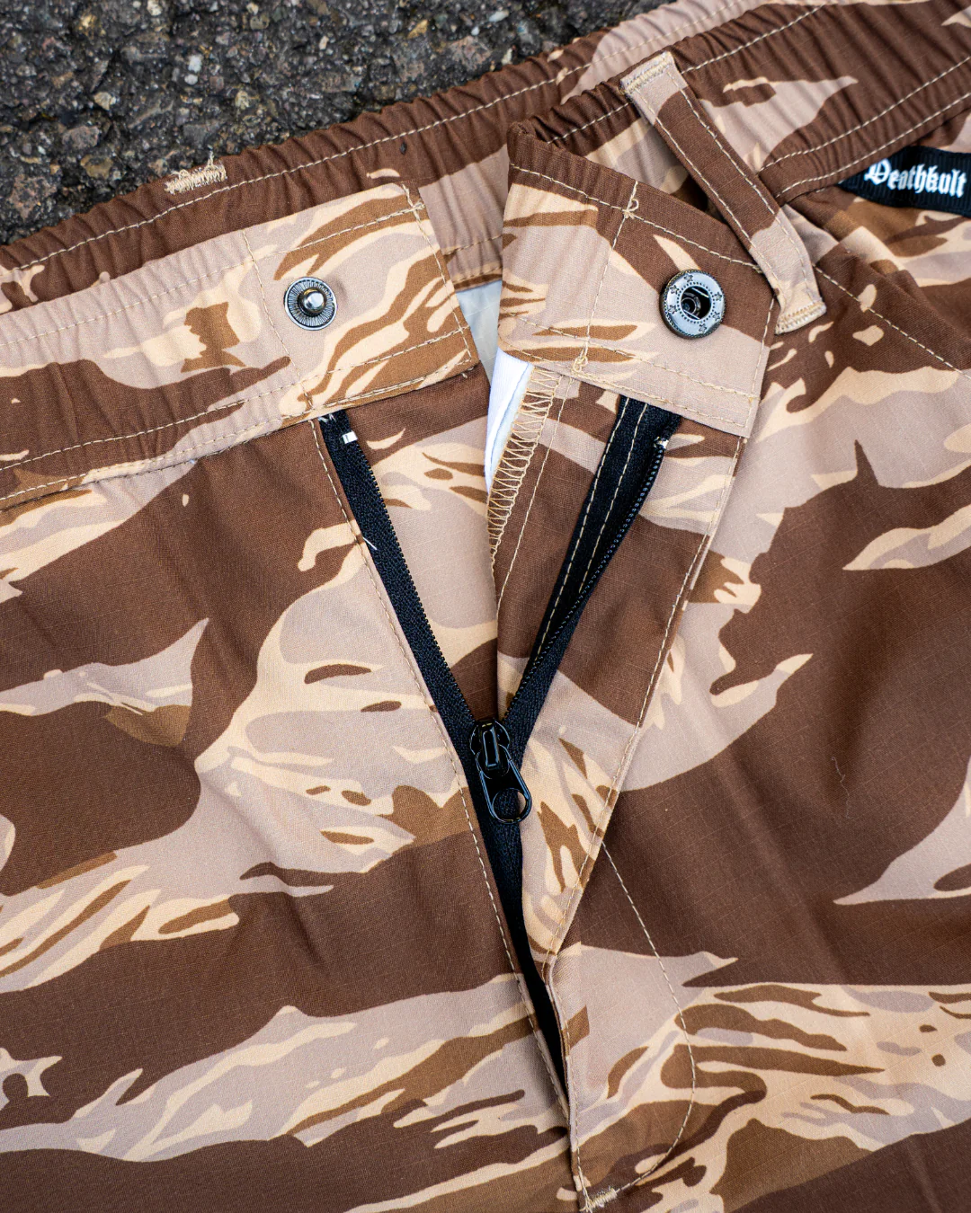 Cutthroat Shorts - tigerstripe desert - Image 8