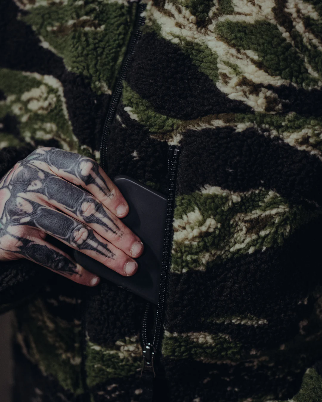 The Snugg - Sherpa Jacket - Tigerstripe classic V2.0 - Image 14